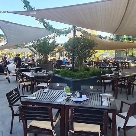 Alezi Beach Appartamento *